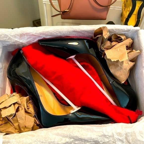 CHRISTIAN Louboutin Pigalle Follies in 85mm. Black patent. EU36.5 100% authentic - Picture 11 of 11